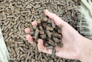 木屑顆粒機(jī)將秸稈變廢為寶，降碳節(jié)能一舉兩得